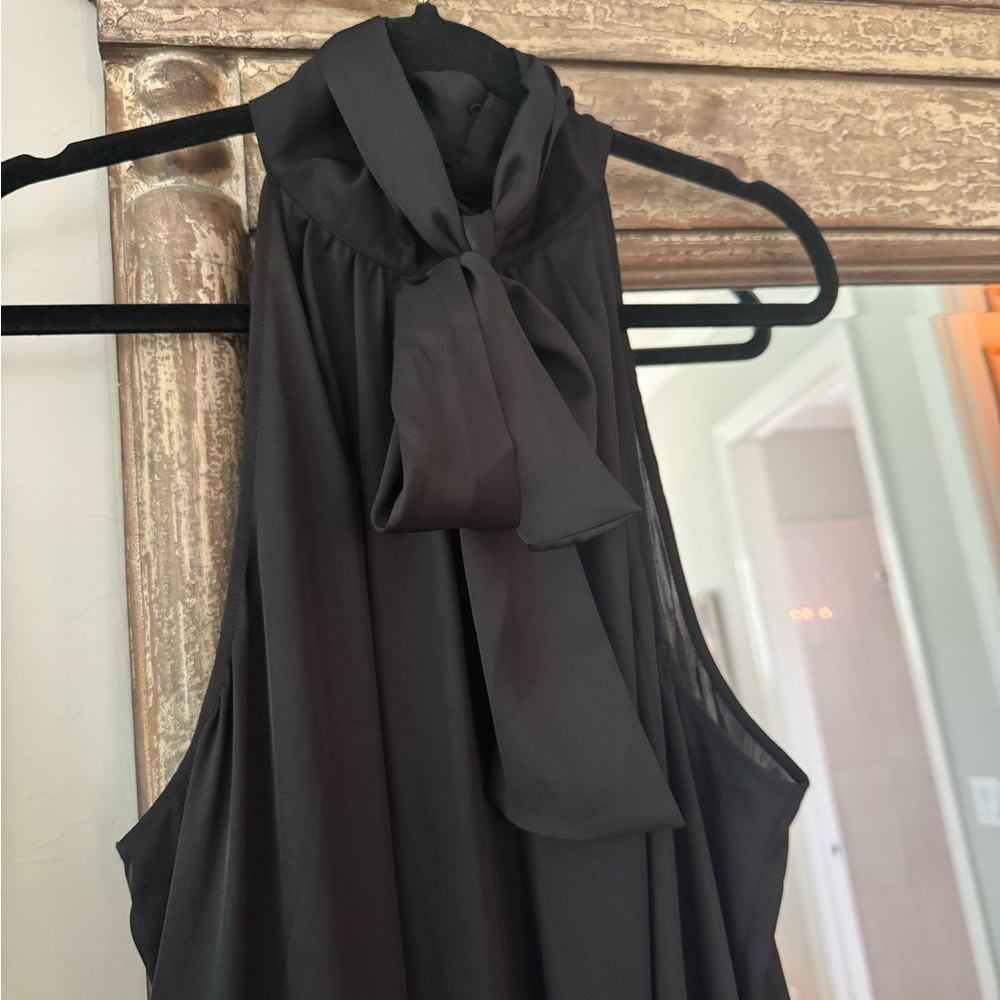 Ann Taylor halter maxi tie-back dress!  With pockets!